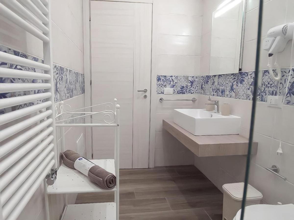 Garibaldi Rooms 29 - Piazza Marina A Palermo - In Pieno Centro. Exteriér fotografie