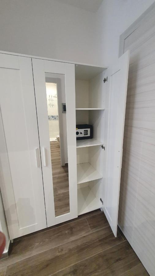Garibaldi Rooms 29 - Piazza Marina A Palermo - In Pieno Centro. Exteriér fotografie